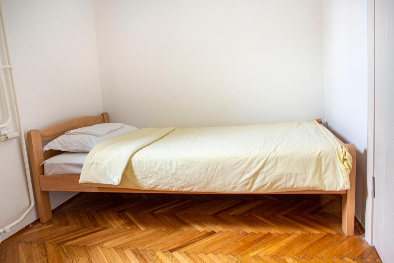 Apartment Monica Nikšić Bagian luar foto