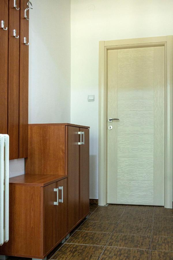 Apartment Monica Nikšić Bagian luar foto